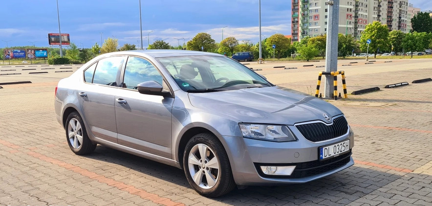 Skoda Octavia cena 38700 przebieg: 185382, rok produkcji 2013 z Legnica małe 277